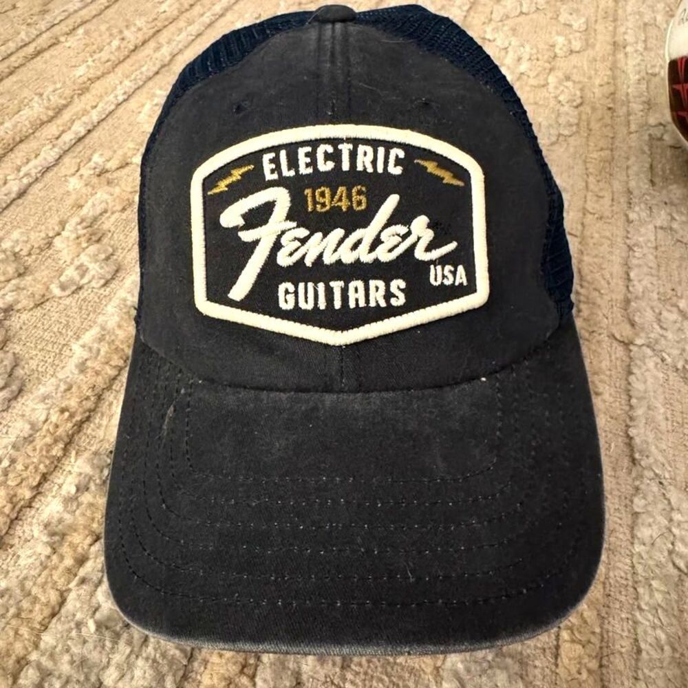 Fender Electric Guitars 1946 Trucker Hat Black Adjustable Strapback